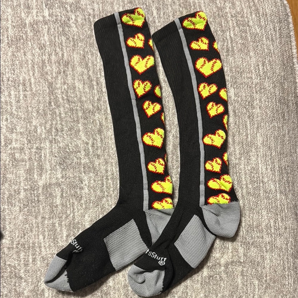 Girls Women’s Softball Heart Socks Madsportsstuff Medium 5-10 Black Grey